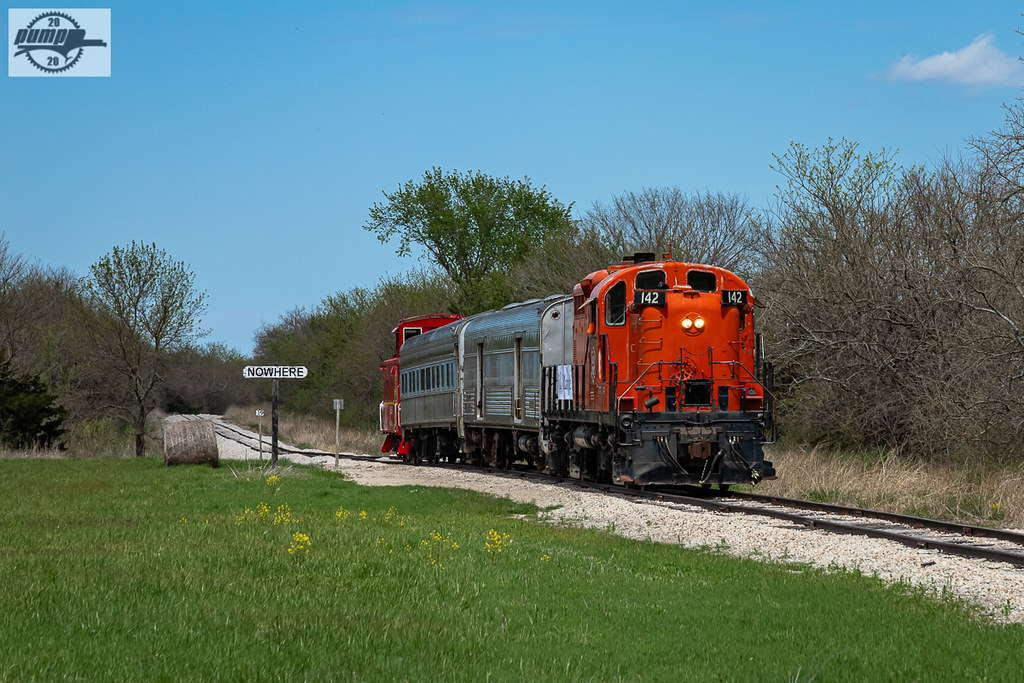 Southbound MRHA Passenger Train at Norwood, KS My good fri… Flickr