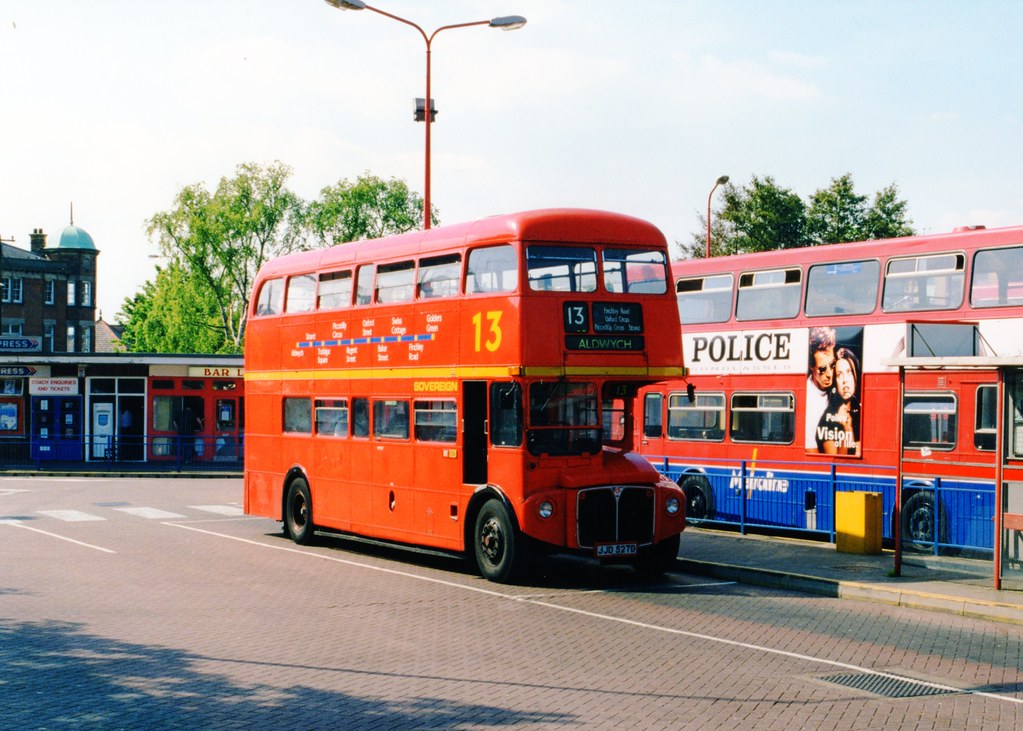 RML2527 Golders Green Bus Station 16/5/98 New to U 7/66 Le… Flickr