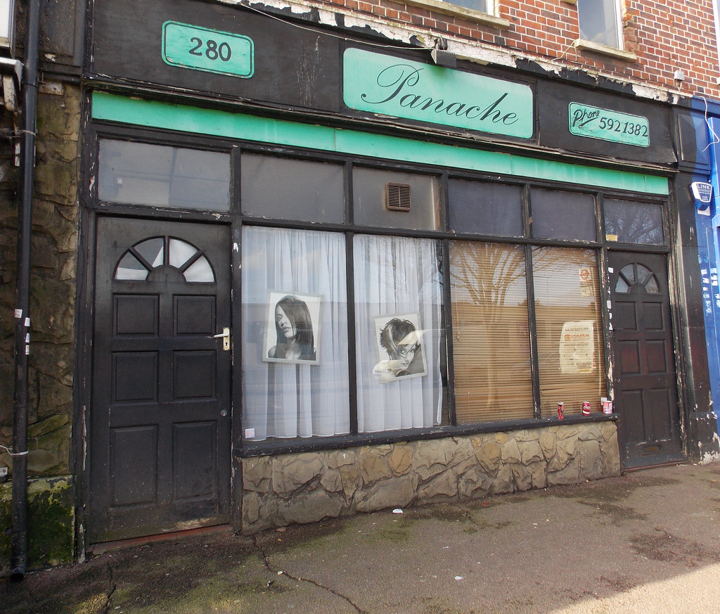 HAIRDRESSER SALON OR SHOP ON AN EAST LONDON BOROUGH SUBURB… Flickr