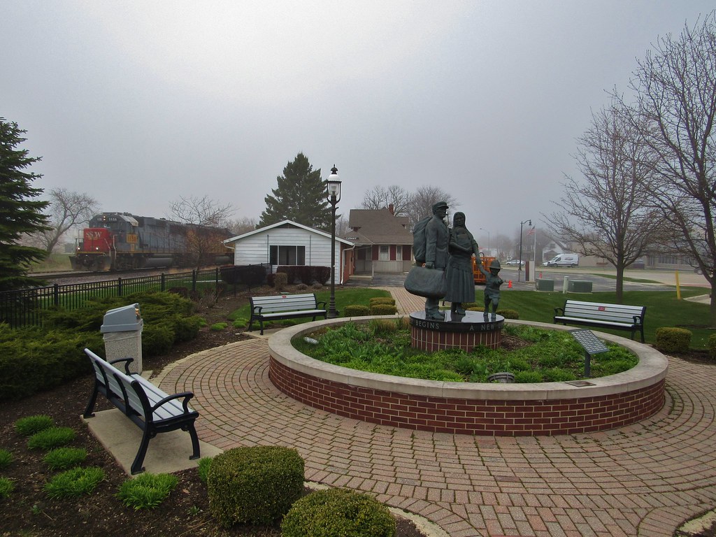 Cudahy I find myself in Cudahy, Wisconsin, on a very foggy… Flickr