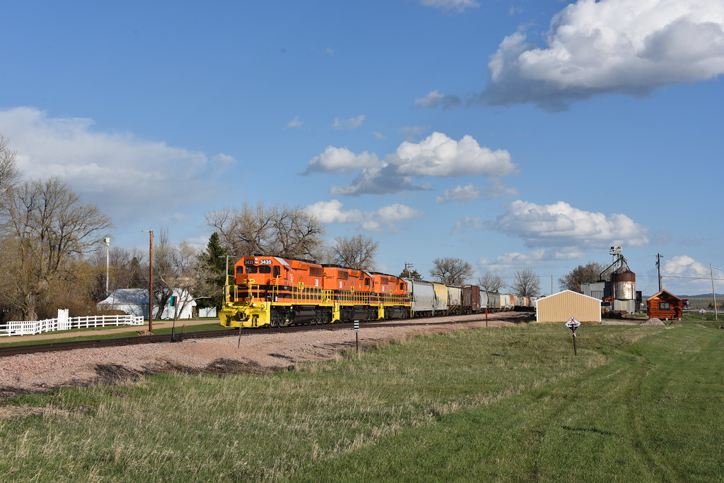 RCP&E SD402 3435 LRCBF Belle Fourche Turn Rapid City Pie… Flickr