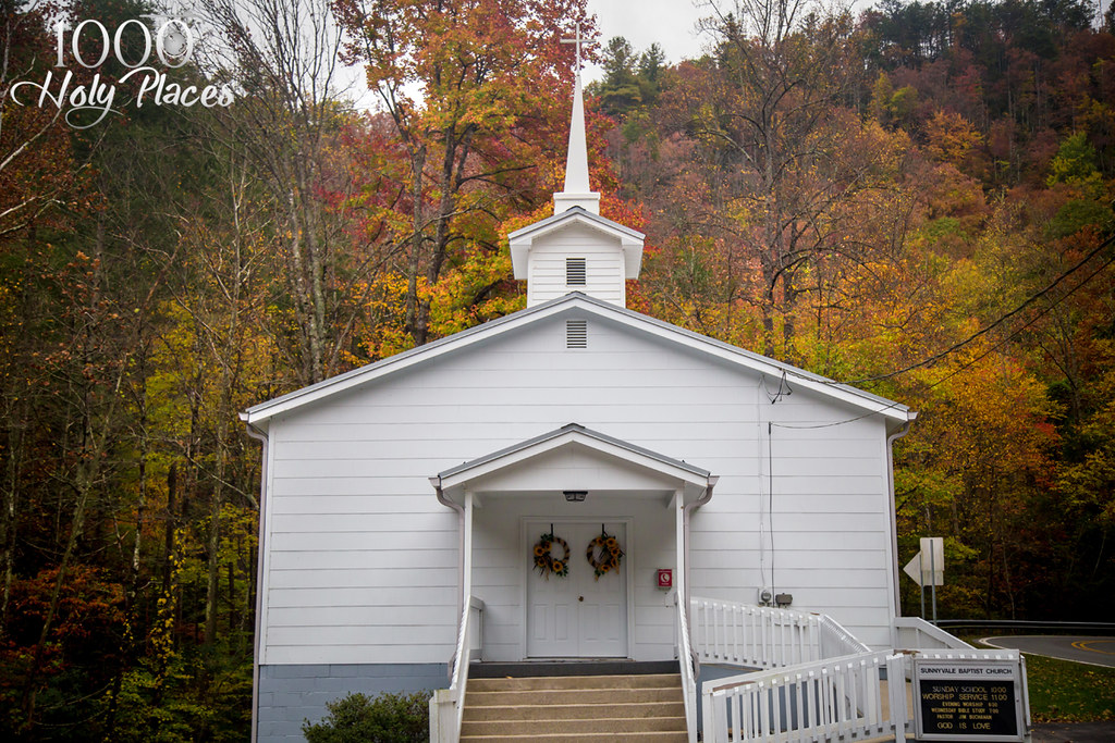 Classic Country Church 1000HolyPlaces www.simpleeleganceby… Flickr