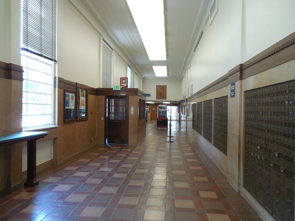Salinas CA Post Office Lobby & Relief TRAP walnut relief e… Flickr
