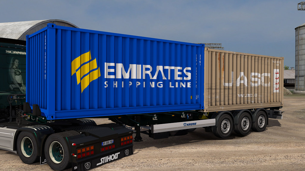 UASC (Beige livery) & Emirates Shipping Line 2x20ft Flickr