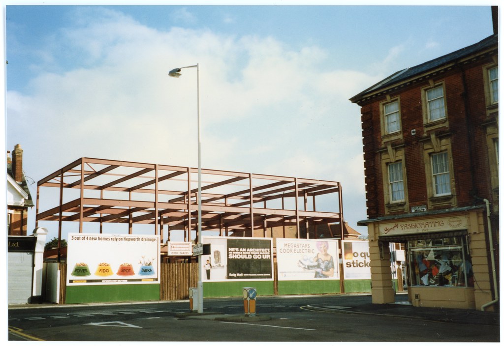 744 Christchurch Road, Bournemouth, Dorset a photo on