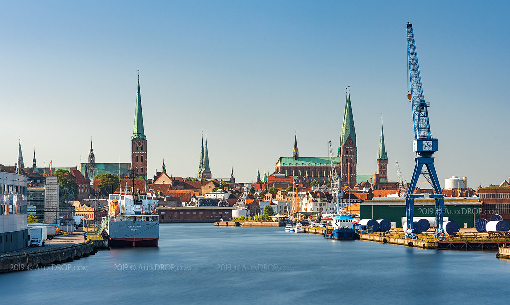 _DS21369 Lübeck Harbour skyline Lübeck Harbour skyline L… Flickr