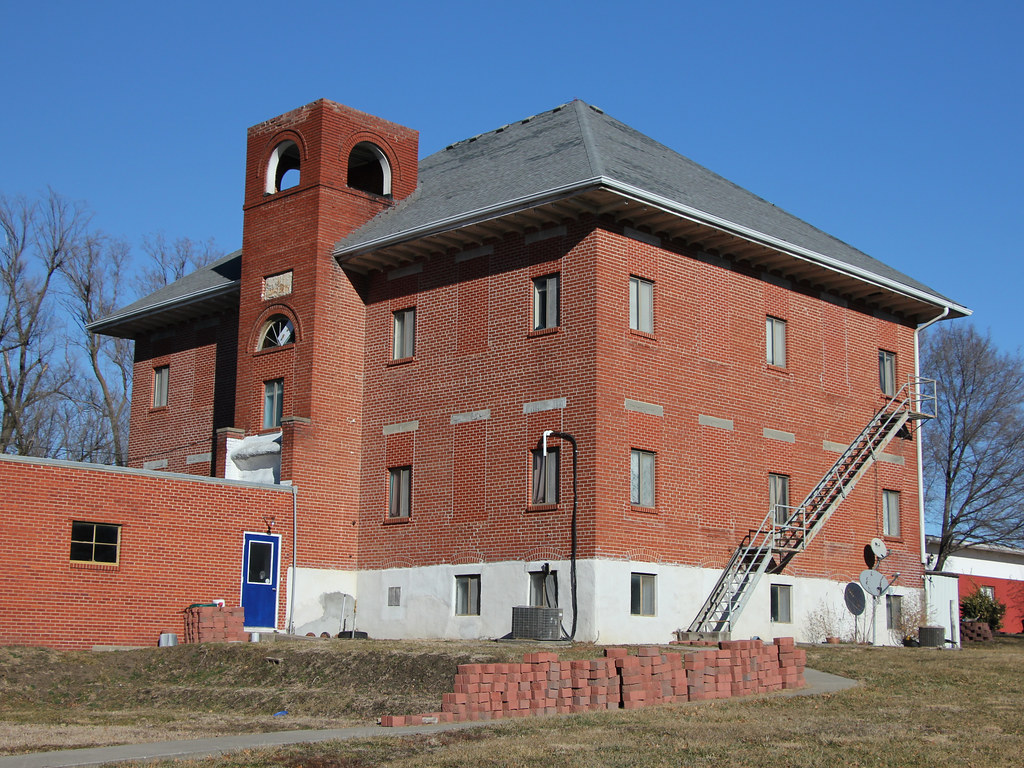 Public School Parnell, MO Built in 1912. Tom McLaughlin Flickr