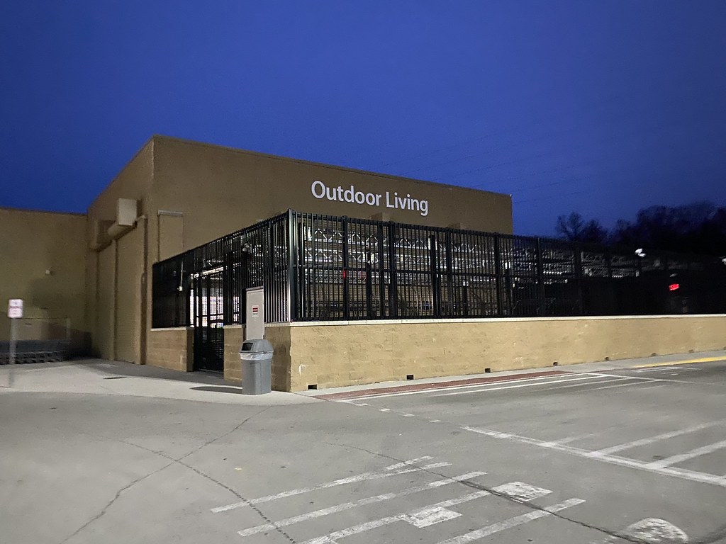 Walmart with Subway; Ypsilanti, Michigan. Matthew Schilling Flickr