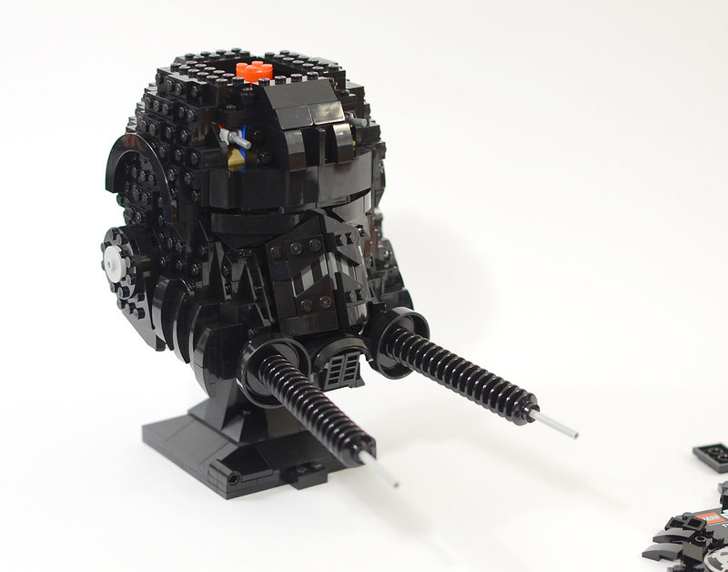 [REVIEW] 75274 TIE Fighter Pilot Helmet LEGO Star Wars Eurobricks