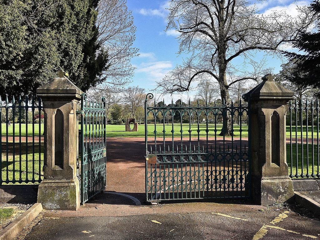 West Park, Wolverhampton, April 2020 The Summerfield Road … Flickr