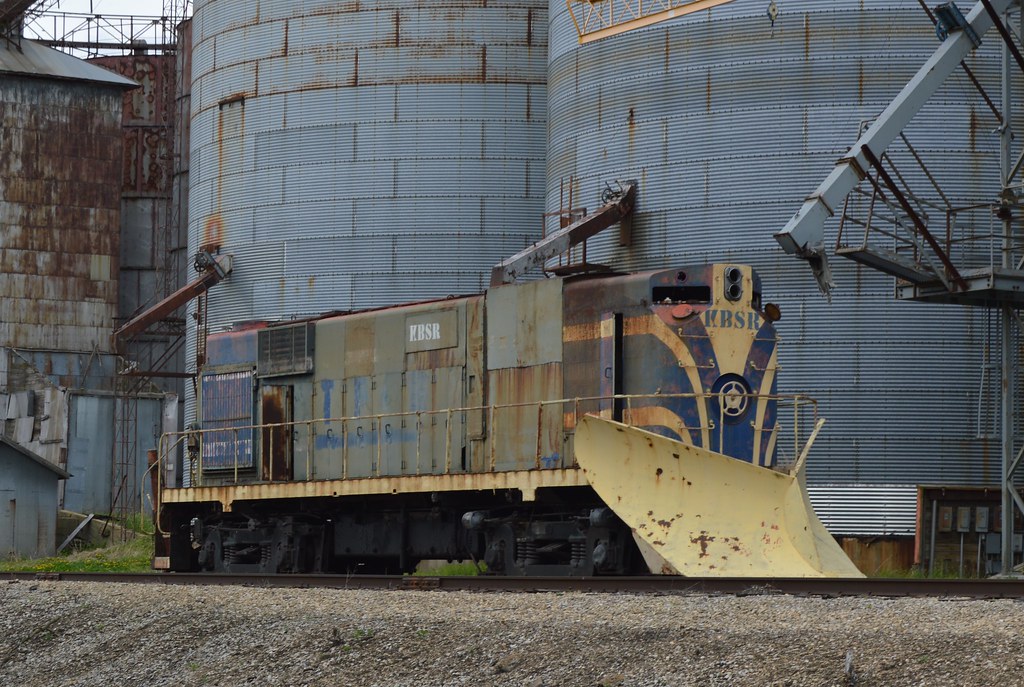 Kankakee Beaverville & Southern Plow X909 The bustling met… Flickr