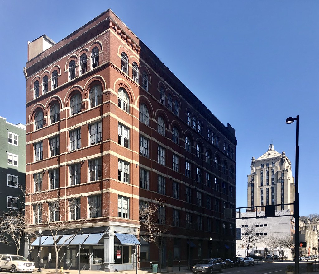 Sycamore Street, Cincinnati, OH Warren LeMay Flickr