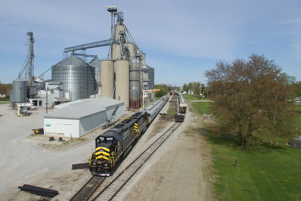 Springtime in Edon The Indiana Northeastern brought a trai… Flickr