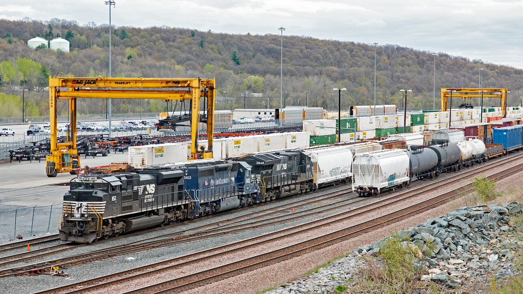 IMG_0455 11R in the new Mechanicville yard. May 6. 2020 It… Flickr