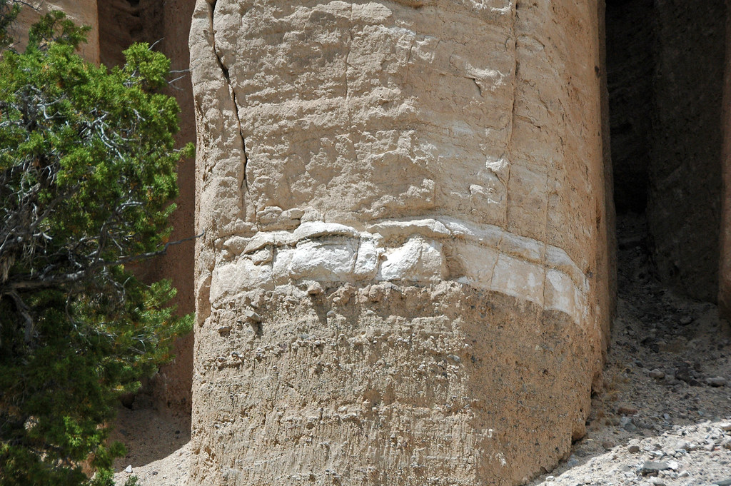 Volcanic ash bed (Sevier River Formation, Middle Miocene, … Flickr