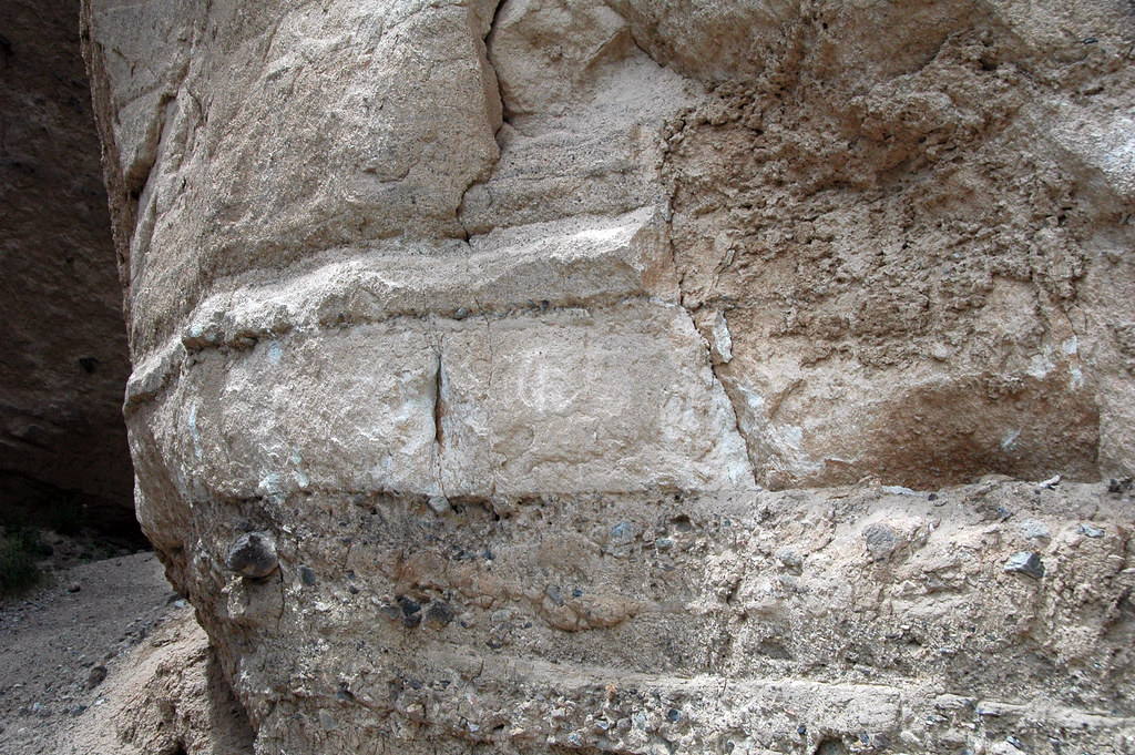 Volcanic ash bed (Sevier River Formation, Middle Miocene, … Flickr