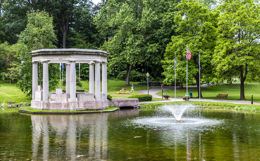 Congress Park Saratoga Springs, New York Brandon Bartoszek Flickr