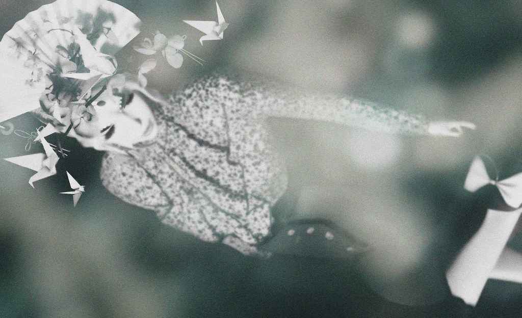 Gold's Fake & Real Love Hurts Mood ☺ Away ☺ Flickr