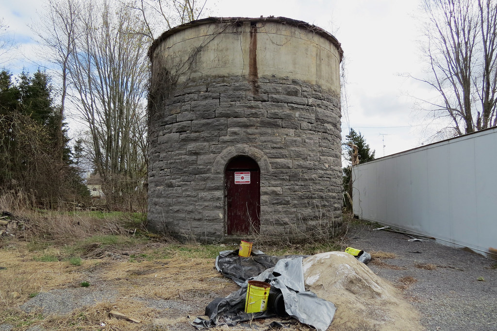 Remnants of the former Canadian Pacific Railway water tank… Flickr