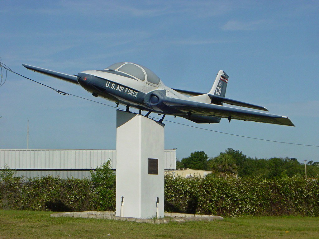 Bartow Executive Airport a photo on Flickriver