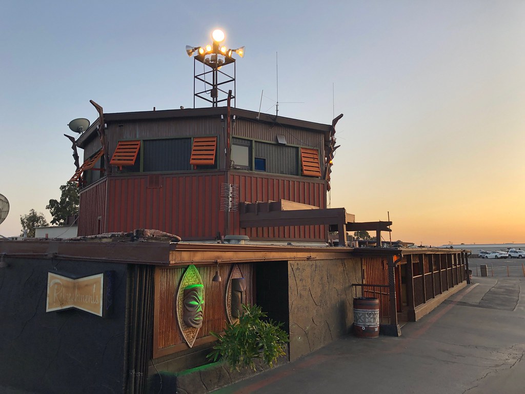 Mission Tiki Drive In 10798 Ramona Ave, Montclair, CA Flickr