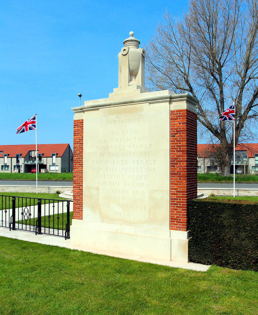 Dunkirk Memorial 'The land on which this cemetery stands i… Flickr