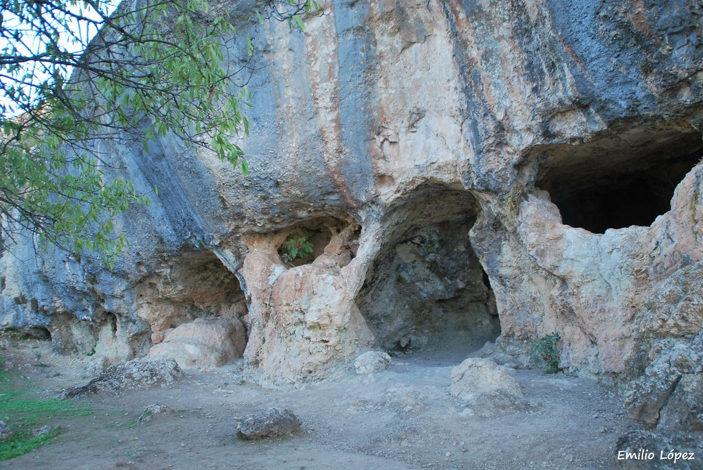 SANTUARIO IBÉRICO CUEVA DE LA LOBERA (Castellar) El sitio … Flickr