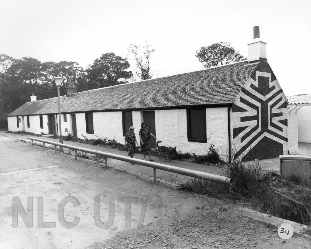 Cumbernauld Theatre, 1979 The Cumbernauld Theatre complex … Flickr