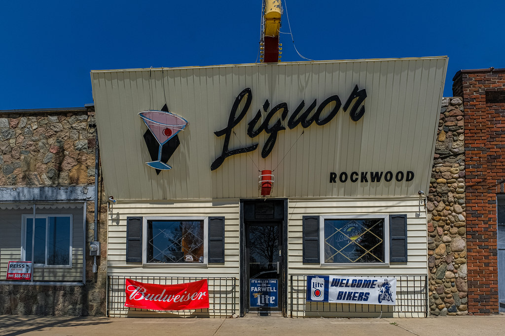 Rockwood Bar Farwell, MI Dan Gaken Flickr