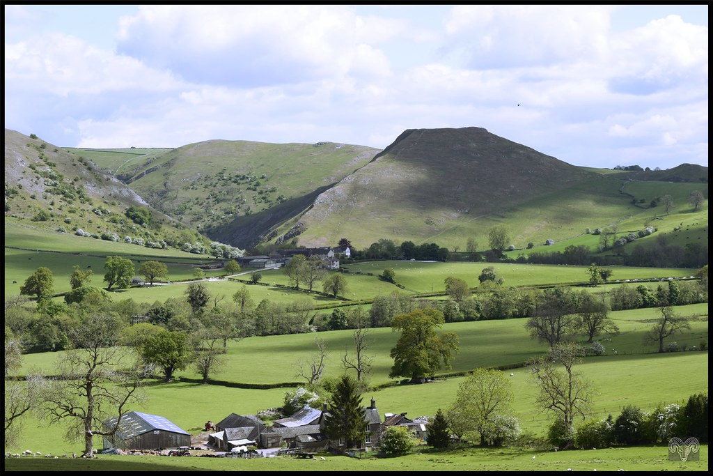 Thorpe Cloud & Dovedale,Derbyshire. SteveJeffsson Flickr