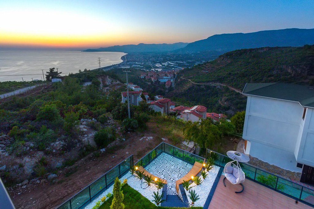Villas for sale in Alanya / Turkey VILLA RIVER Kargicak Al… Flickr