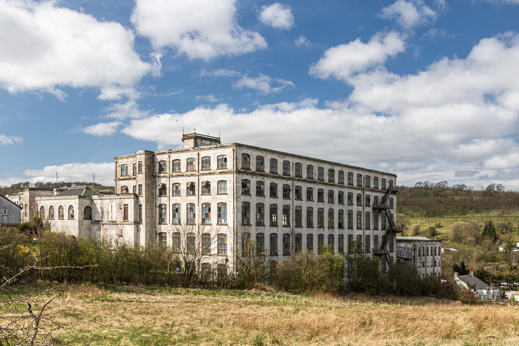 Crofthead Mill The derelict Crofthead Mill in Neilston, wh… Flickr