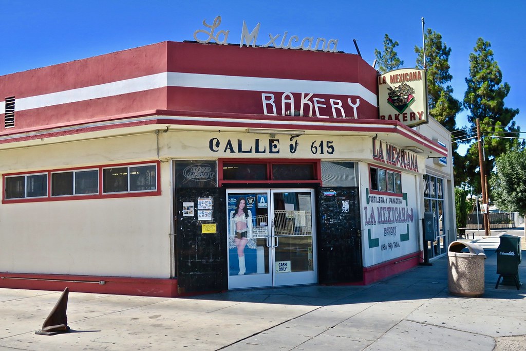 La Mexicana Bakery, Wasco, CA La Mexicana Panaderia, 615 F… Flickr