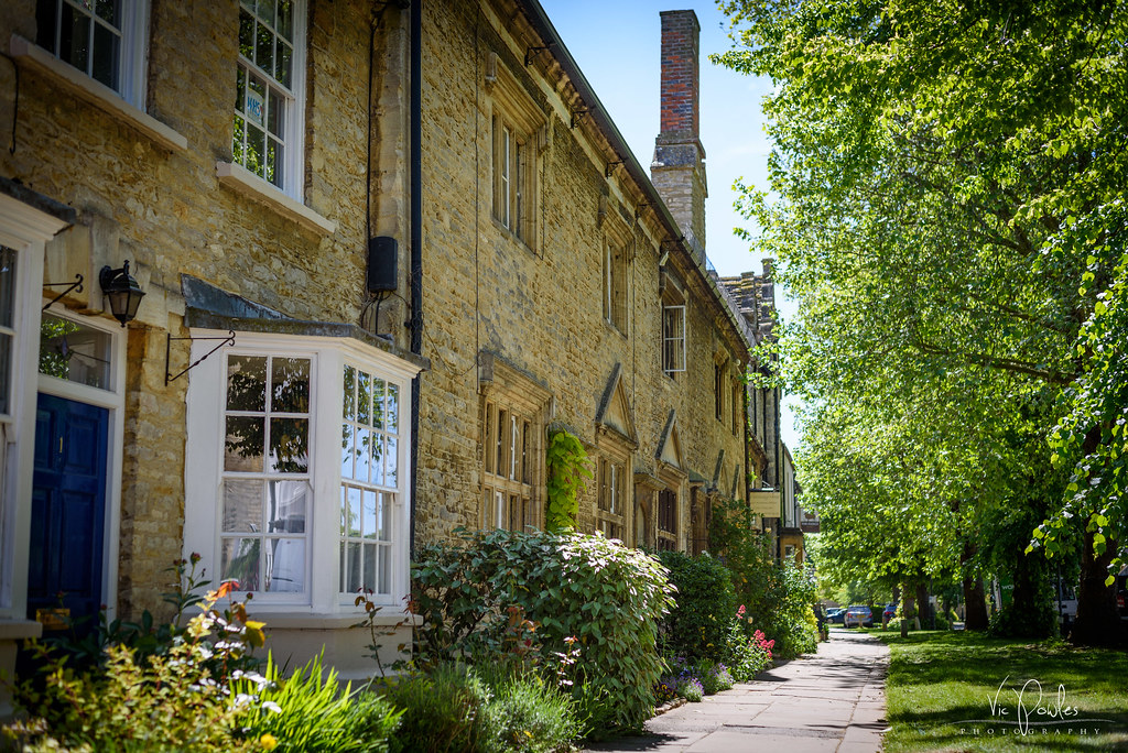 Houses alongside Church Green, Witney Oxfordshire Vic Powles Flickr