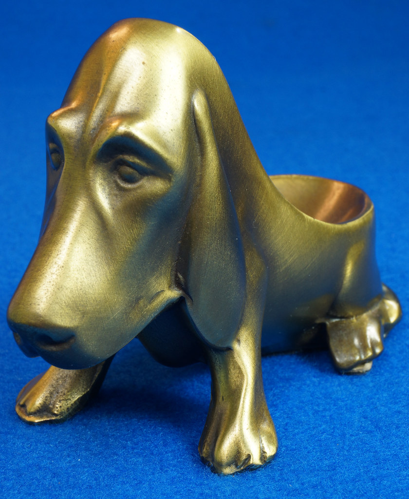RD15564 Vintage Brass Bassett Hound Dog Pipe Holder Rest H… Flickr