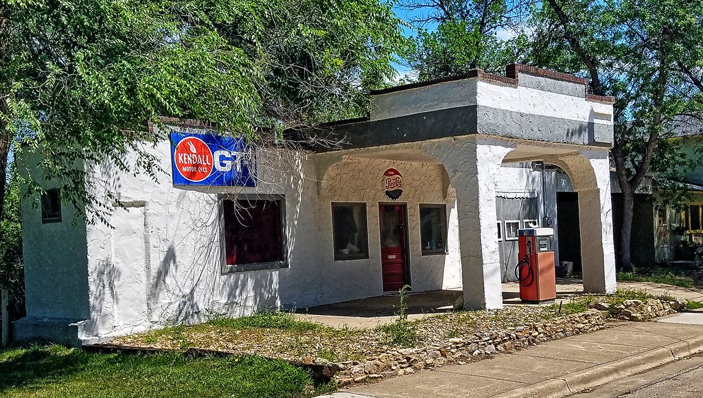 Flickriver Most interesting photos from Vintage Gas Stations