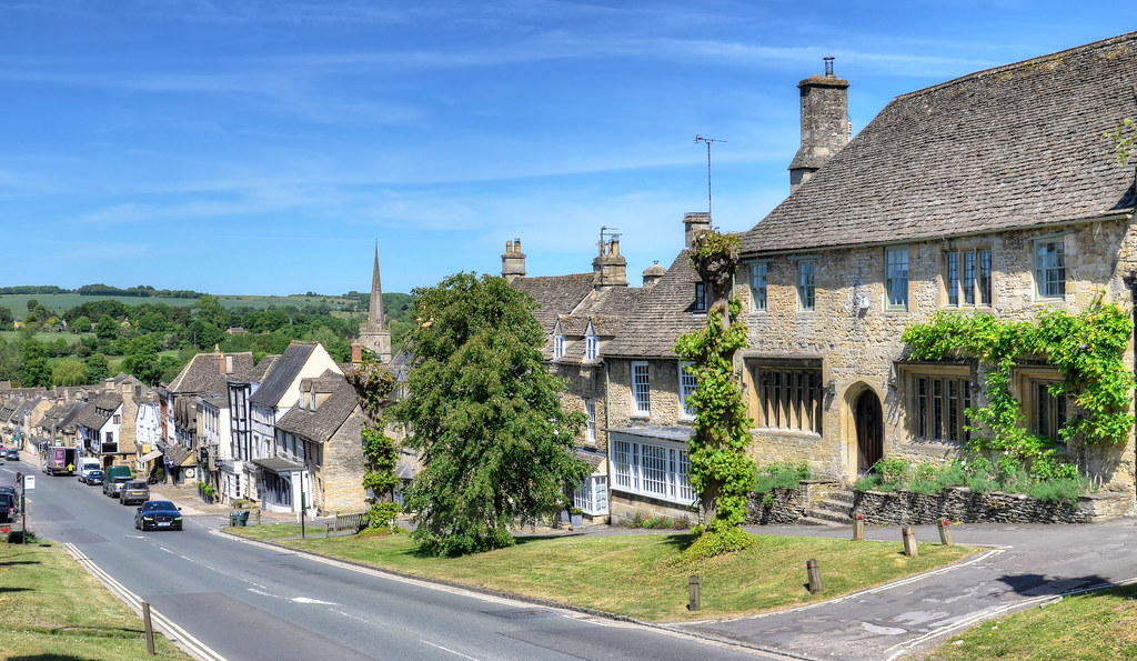 Burford, Oxfordshire Burford is a beautiful small town on … Flickr