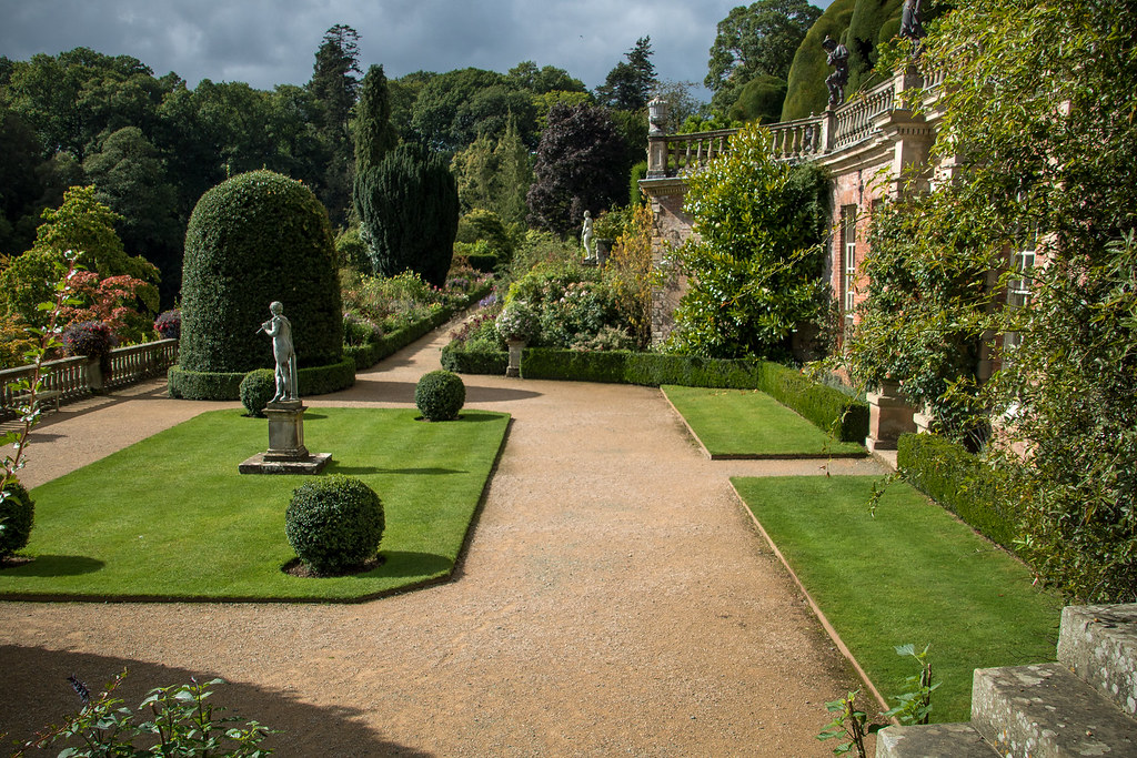 Powis Castle Garden The terraced garden at Powis Castle, w… Flickr