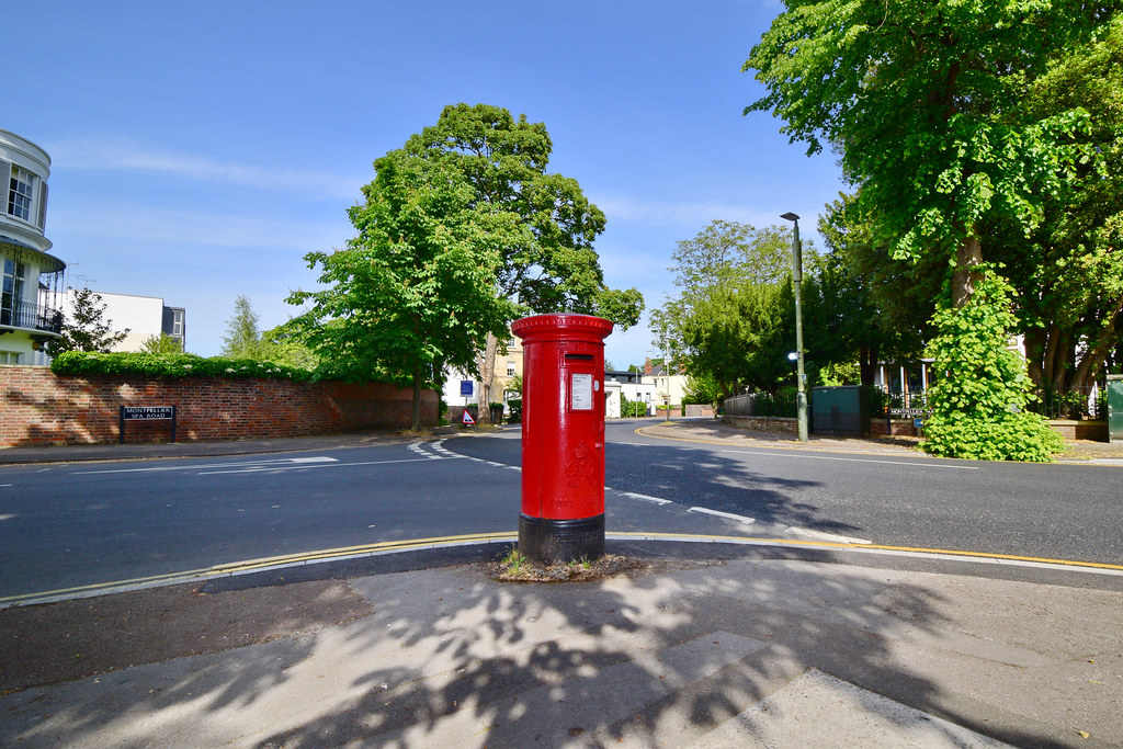 Montpellier Spa Road, Cheltenham GL50 King VI pilla… Flickr