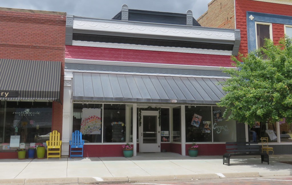 Old Lind Dry Goods Kansas) Located at 129 Nort… Flickr