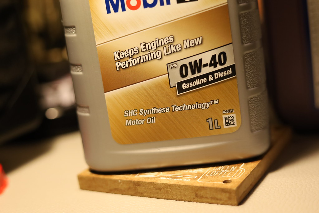 LIQUI MOLY SYNTHOIL ENERGY 0W40 vs Mobil 1™ FS 0W40 SHCSynthese