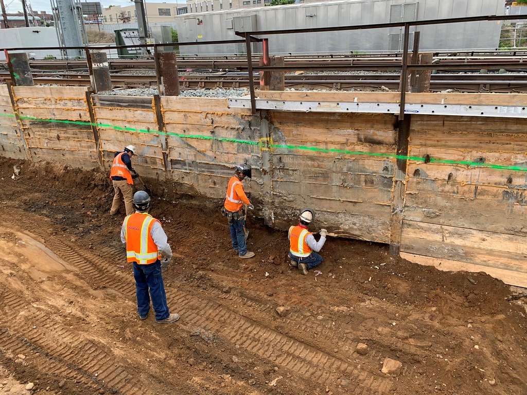 Excavating and lagging to final grade for the Eastbound Re… Flickr