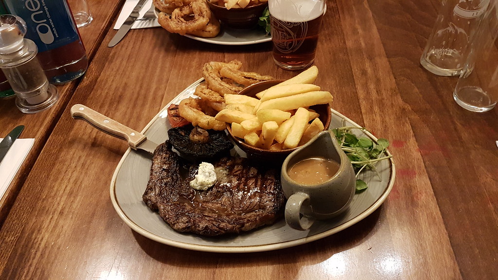 Steak Dinner The Clarence Pub. Terry Hassan Flickr