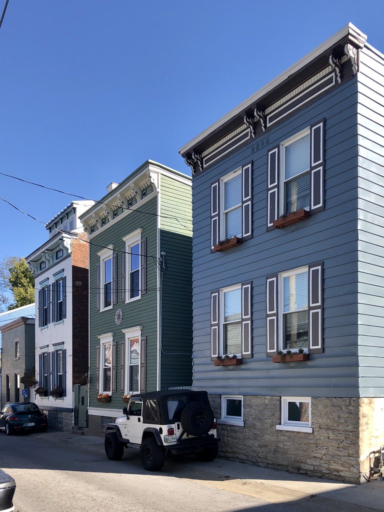 Perry Street, Mainstrasse Village, Covington, KY Warren LeMay Flickr