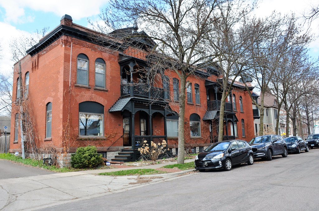 Minnesota, St. Paul The multiunit housing structure was c… Flickr