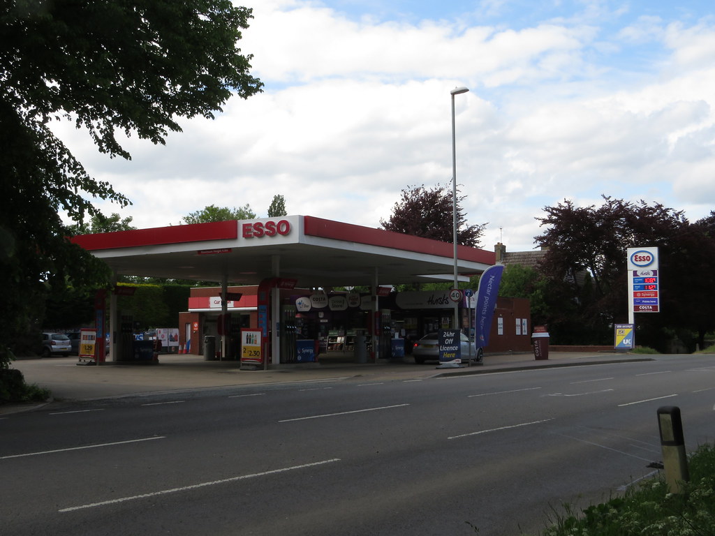 Esso London Road, Hemmingford Grey, Cambridgeshire 3 Flickr