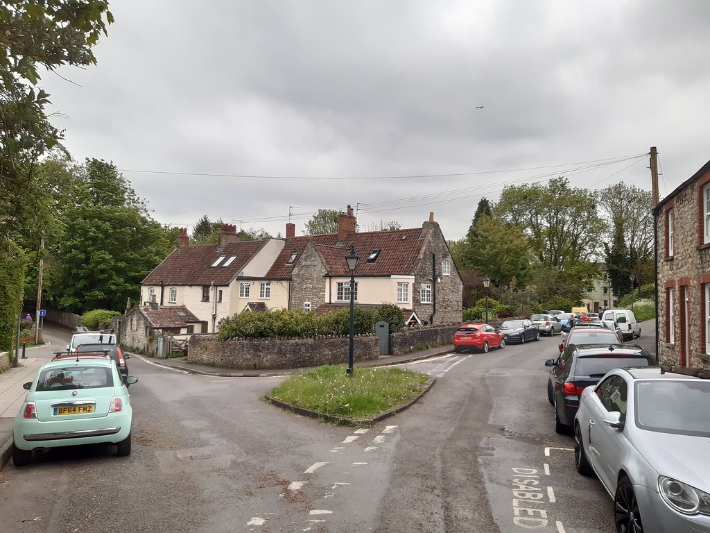 Dapp's Hill, Keynsham 15 Chew Cottages with Dapp's Hill (… Flickr