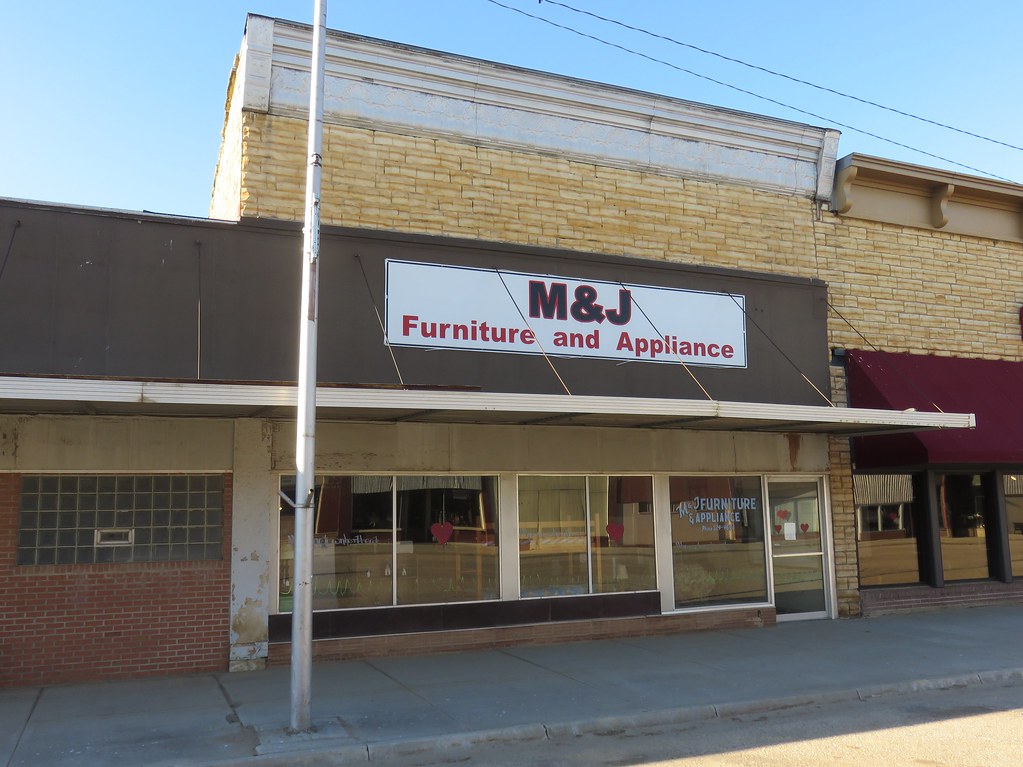Old Halls Furniture Store (Lincoln, Kansas) Built in 1905,… Flickr