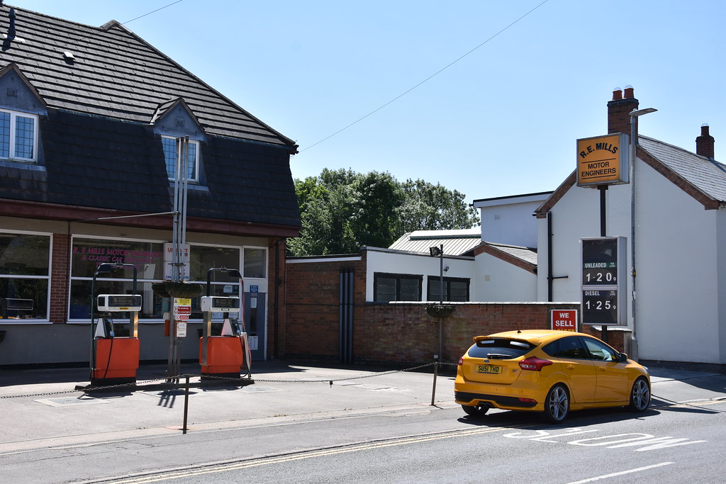 R.E. Mills, Town Green Street Rothley, Leicestershire 2020… Flickr