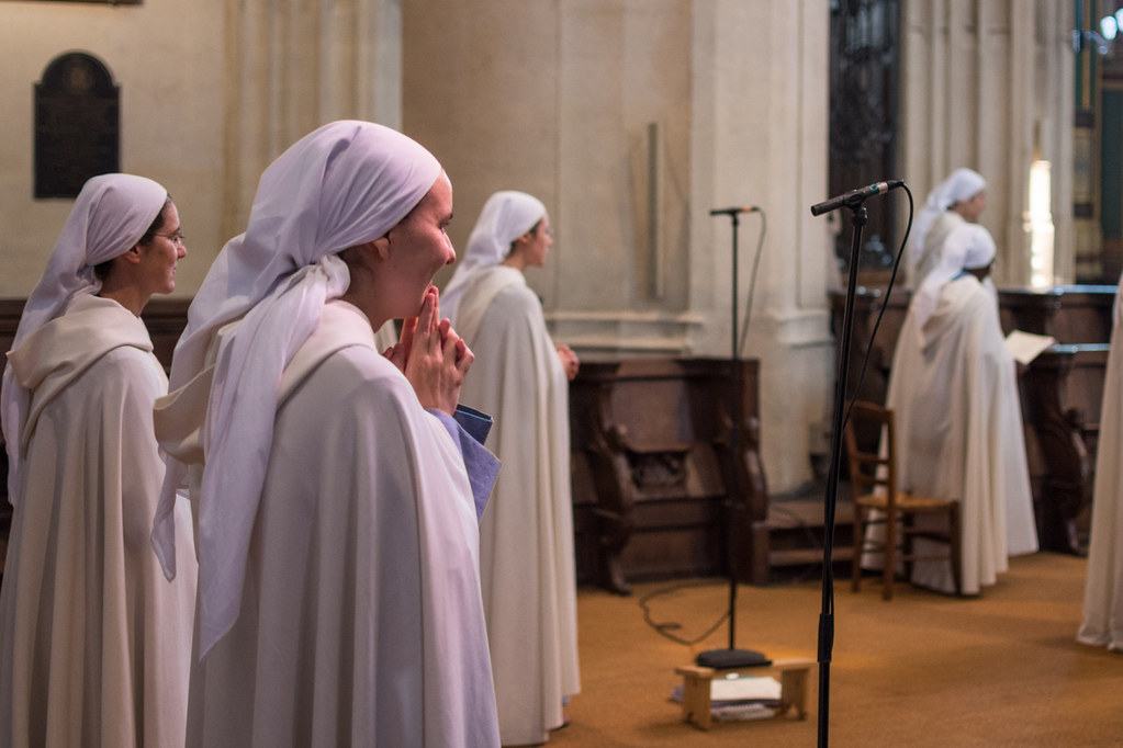 Profession monastique de Sœurs Agata et Agnès © FMJ Fraternités de